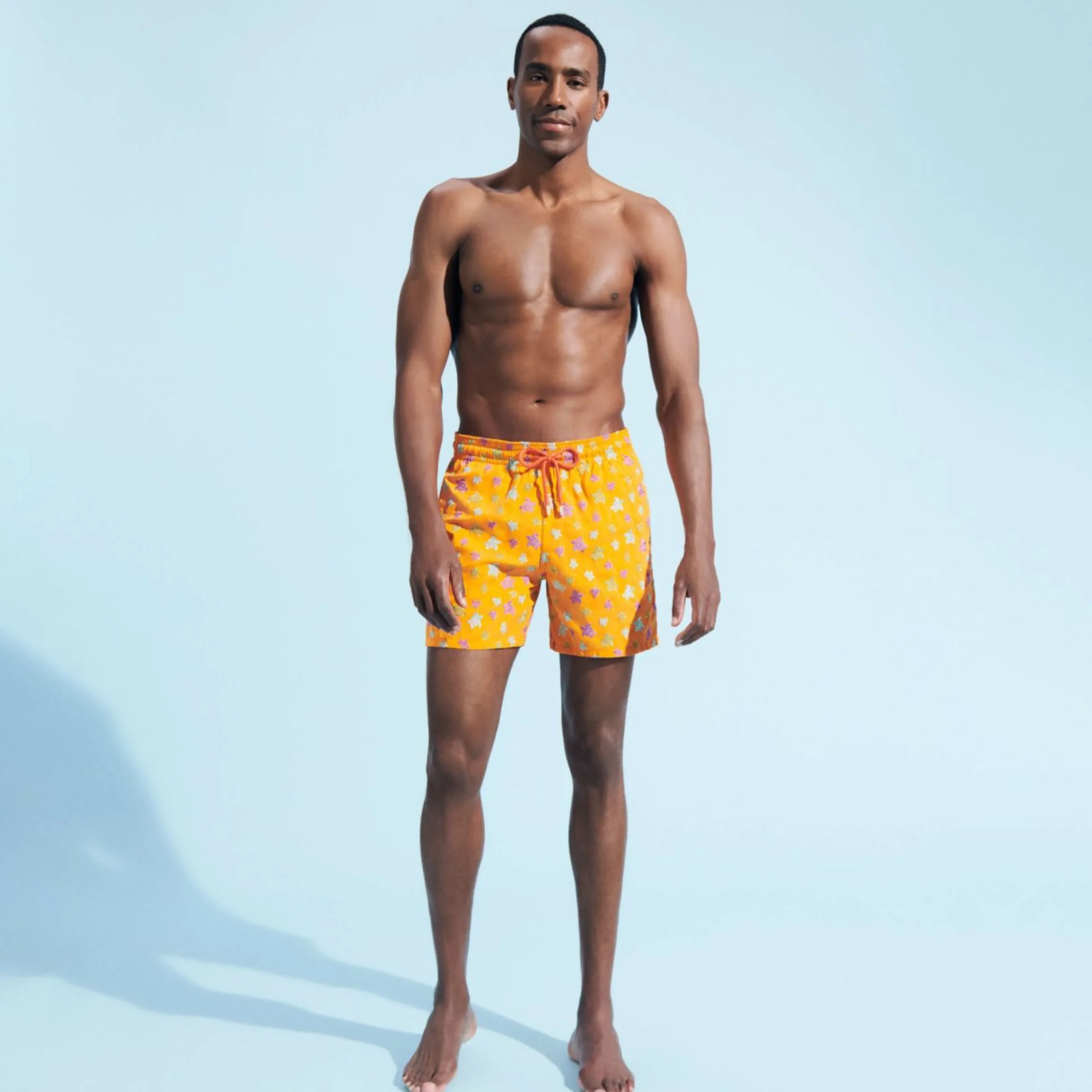 Homme Vilebrequin Le Brodé^Maillot De Bain Brodé Homme Micro Ronde Des Tortues Rainbow - Edition Limitee
